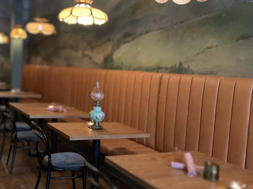 Cantina Gia interior